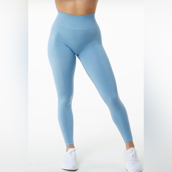 ALPHALETE Amplify Leggings, barely worn, size medium - Picture 1 of 2